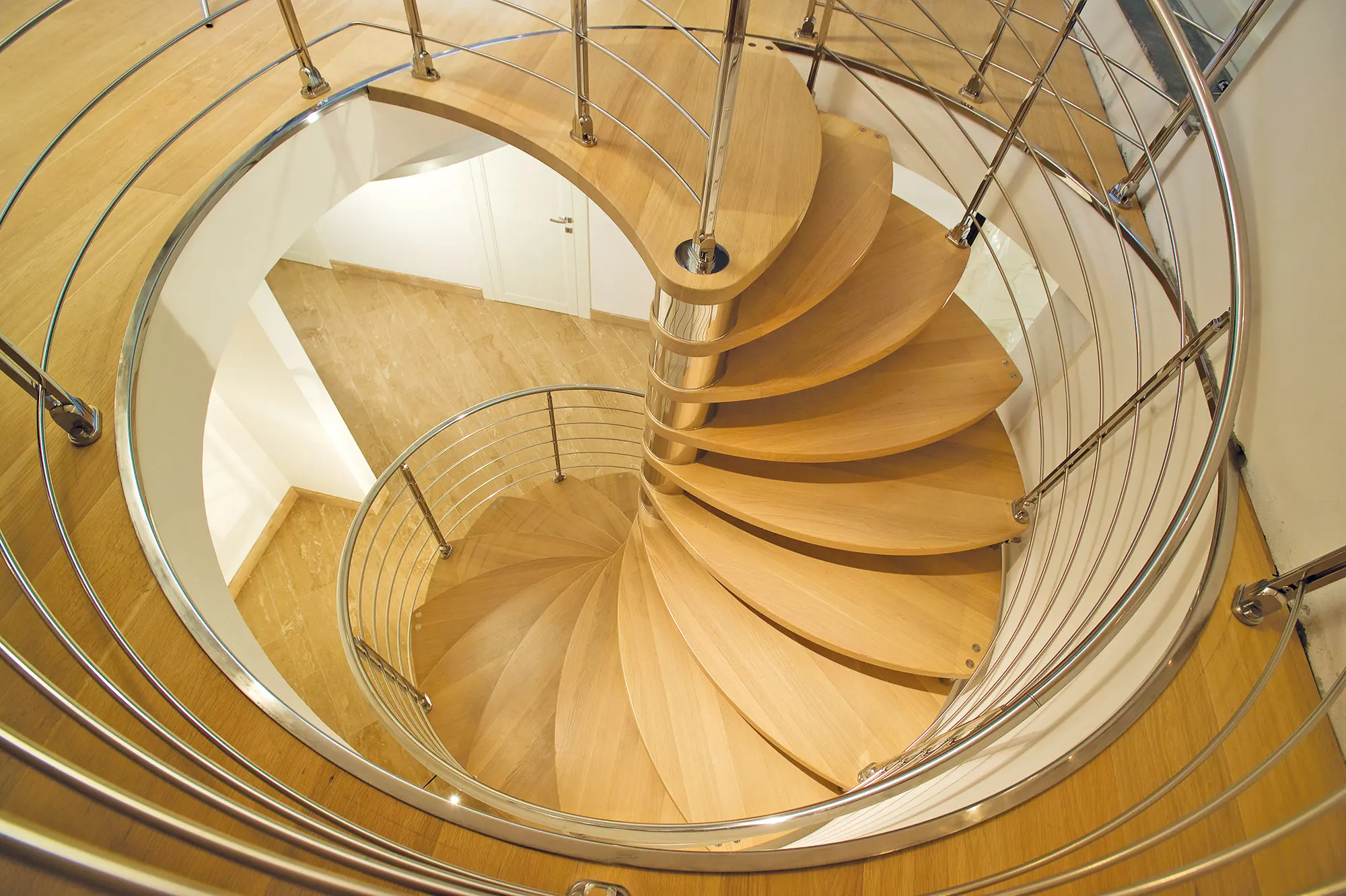 spiral-wooden-staircase-marretti1b