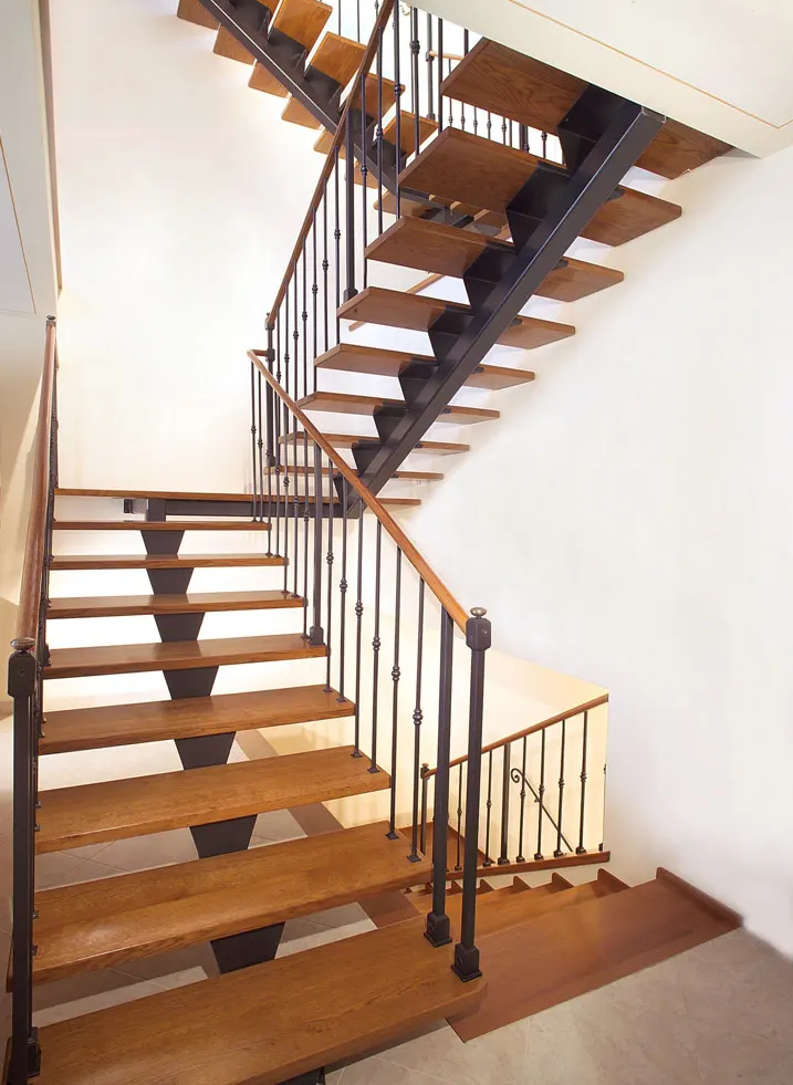steel-central-structure-staircases-marretti2